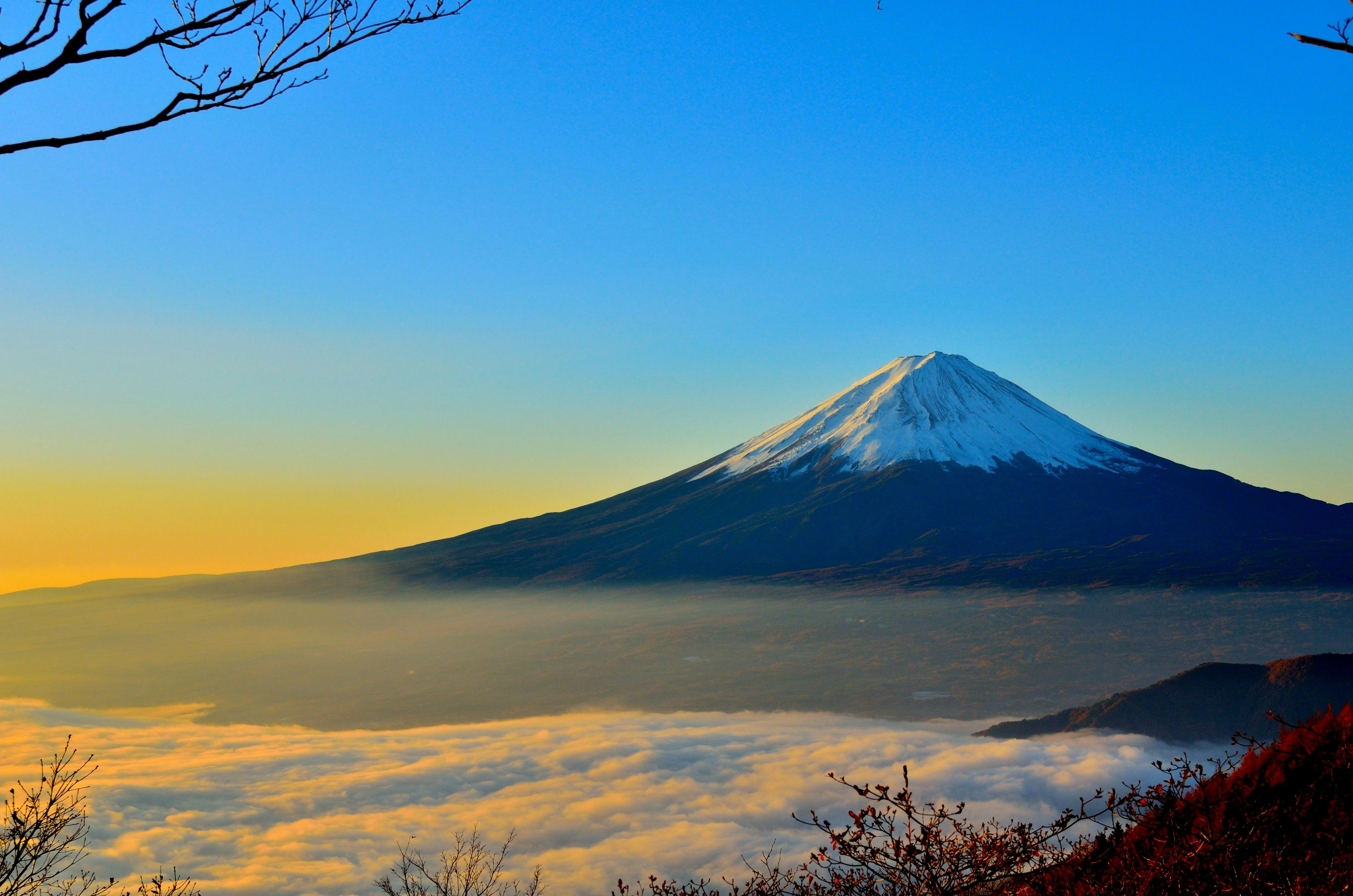 Mount Fuji Background